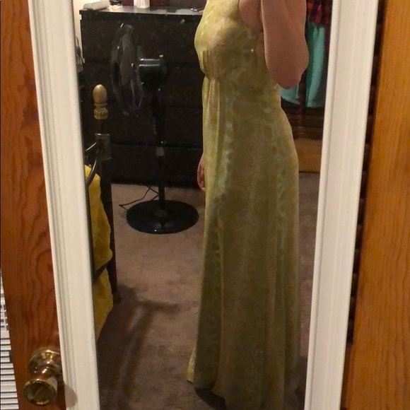 Green/Yellow ‘scaled’ dress - Picture 6 of 7